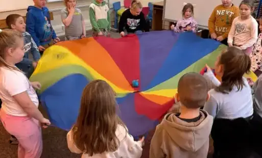 Zdjęcie do  Z wizytą w bibliotece 