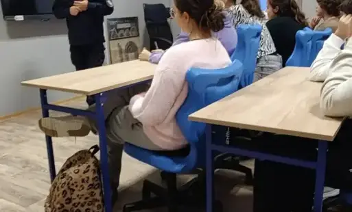 Zdjęcie do Z wizytą u młodzieży